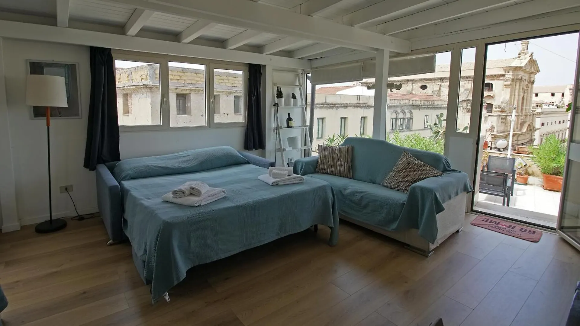 Stunning Kalsa Apartment Palermo
